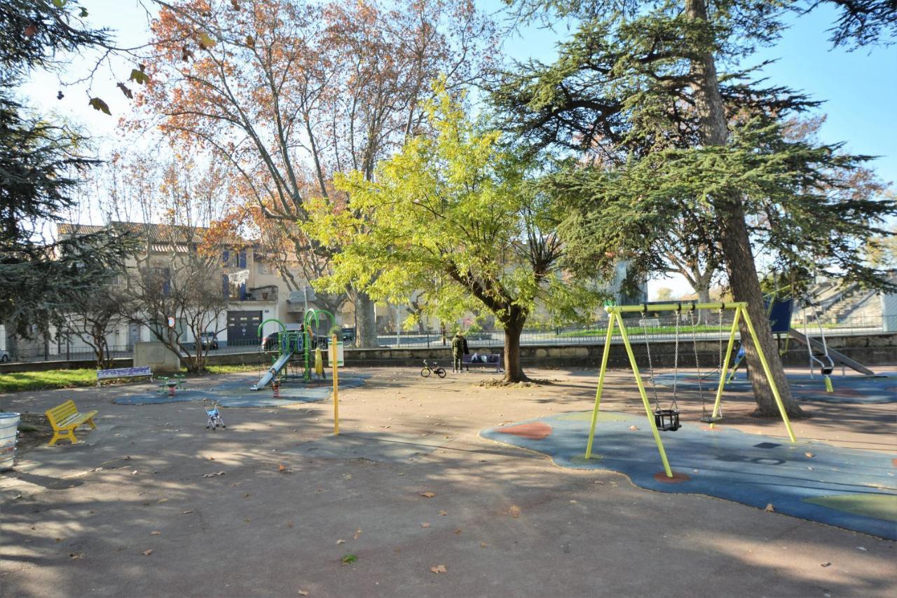 Appartement Tarascon Luaran gambar