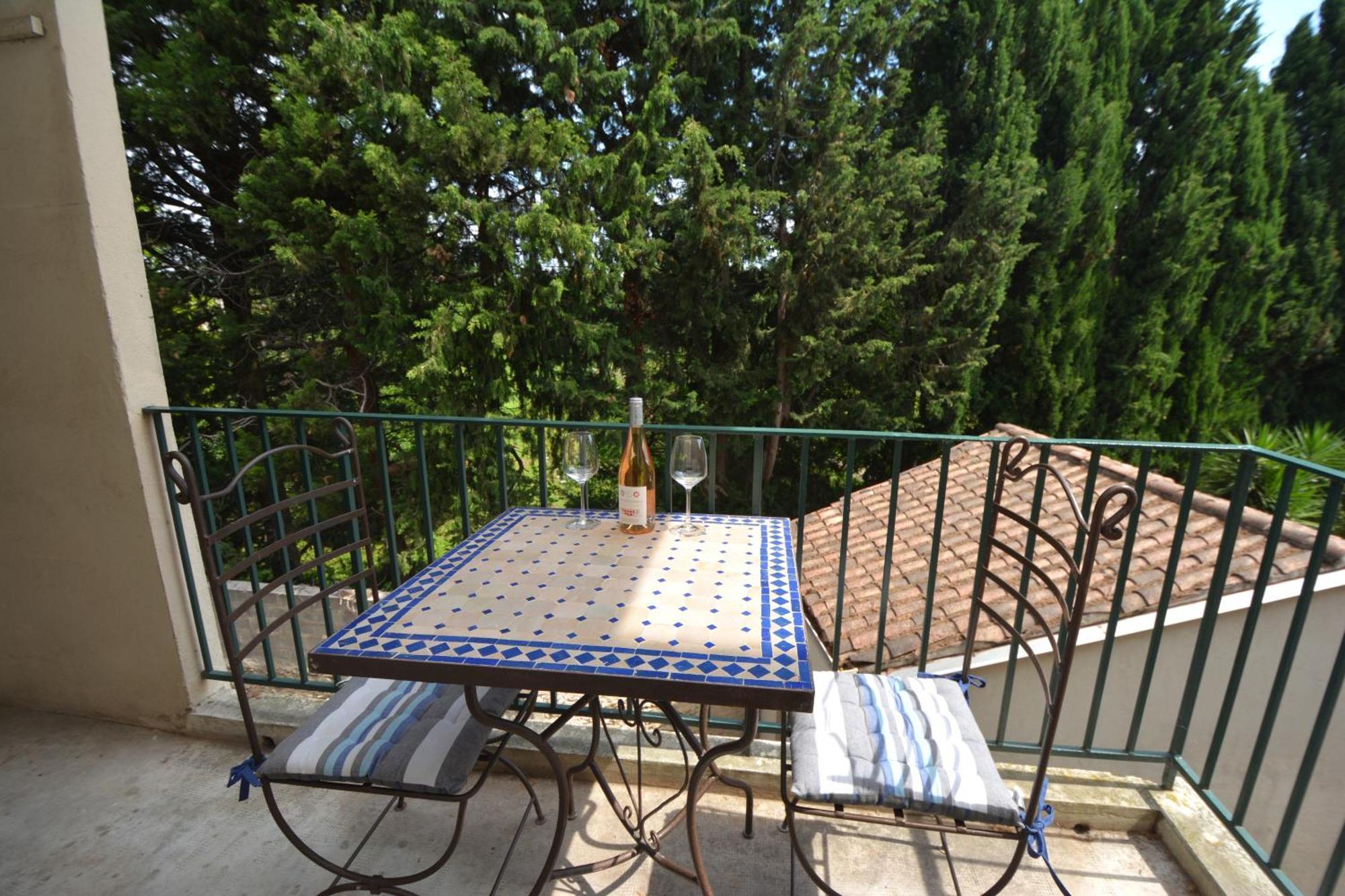 Appartement Tarascon Luaran gambar